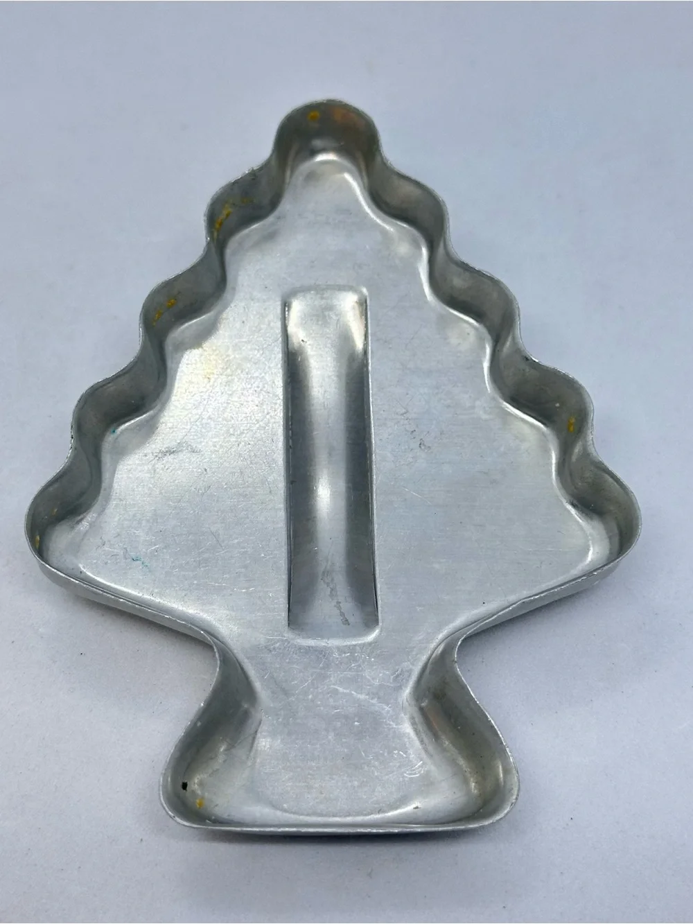 Lot/7 Cookie Cutters Gingerbread Men Star Bell Dog Tree & Flower Shaped Aluminum